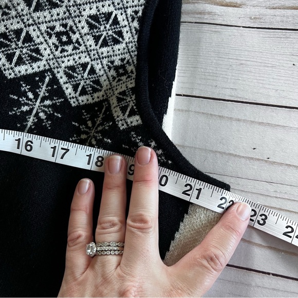 Woolrich 100% Lambswool Fair Isle Hooded Vest Cabincore size XL - Picture 9 of 10